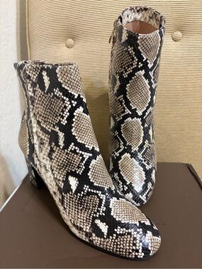 NWT Linea Paolo Women’s Wylda 2 Leather Snakeskin Embossed Bootie/Sizes 10 & 11